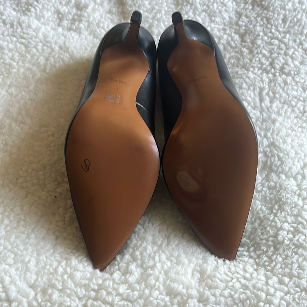 COACH Tea Rose Heels - Picture 3 of 12